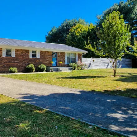 Buy this 2 bed house on 205 Rice Bend Road in Garrard County, KY 40444