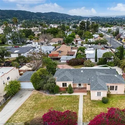 Buy this 3 bed house on 10491 Helendale Avenue in Los Angeles, CA 91042