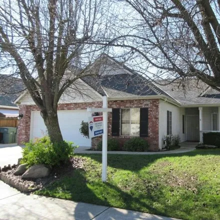 Buy this 4 bed house on 10289 North Price Avenue in Fresno, CA 93730