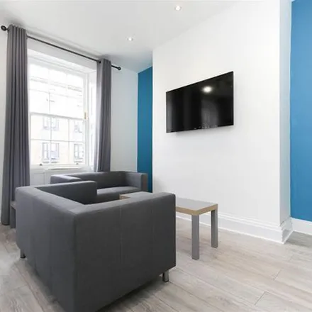 Rent this 4 bed apartment on St James Street in Newcastle upon Tyne, NE1 4NH