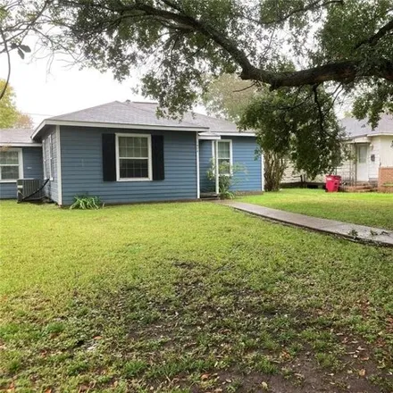 Image 2 - 1614 West 8th Street, Freeport, TX 77541, USA - House for sale