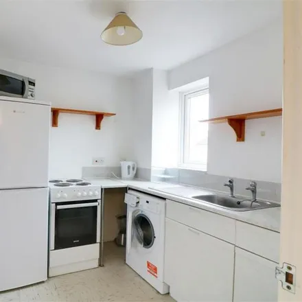 Image 3 - 212 Westferry Road, Millwall, London, E14 3RT, United Kingdom - Apartment for rent