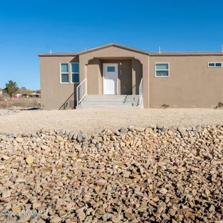 Buy this studio apartment on 5514 Azteca Road in Doña Ana County, NM 88012