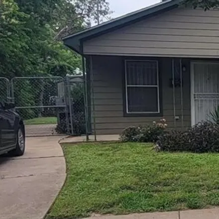 Buy this 3 bed house on 1309 East Annie Street in Fort Worth, TX 76104