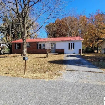 Buy this 4 bed house on 943 Walnut Street in Calvert City, Marshall County