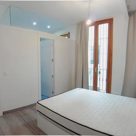 Rent this 1 bed apartment on Calle de Sagasta in 5, 28004 Madrid