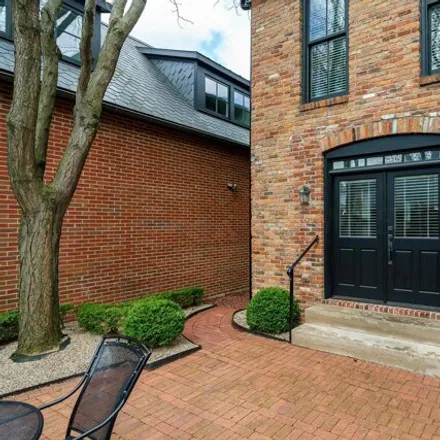 Buy this 2 bed condo on South Pearl Street in Columbus, OH 43206