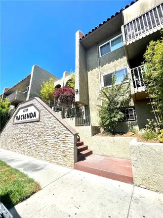 Buy this 2 bed condo on 4601 West 147th Street in Lawndale, CA 90260