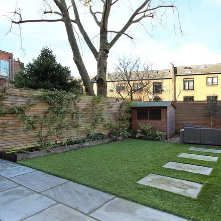 Rent this 2 bed apartment on 52 Tavistock Road in London, W11 1AR