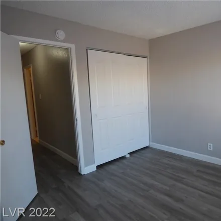 Image 9 - 4521 Via San Rafael, Las Vegas, NV 89103, USA - Duplex for rent