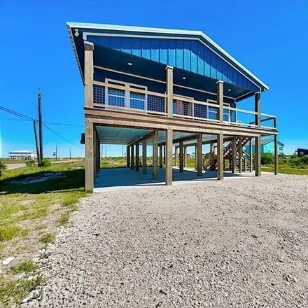 Buy this 3 bed house on Northside Drive in Holiday Beach, Aransas County