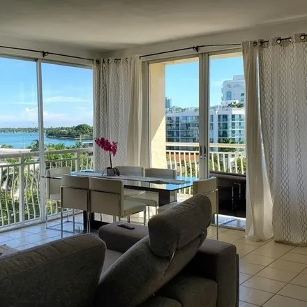 Image 1 - 10140 West Bay Harbor Drive, Bay Harbor Islands, Miami-Dade County, FL 33154, USA - Condo for sale