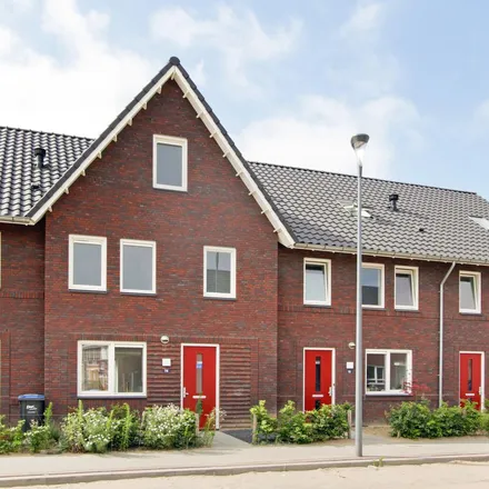 Rent this 3 bed apartment on Heinrich Böllstraat 56 in 6515 ZM Nijmegen, Netherlands