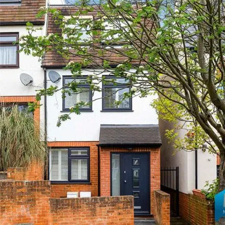 Buy this 4 bed duplex on 13 Muswell Hill Place in London, N10 3RP