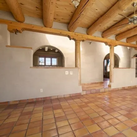 Image 5 - 98 Windsong, Taos County, NM 87529, USA - House for sale