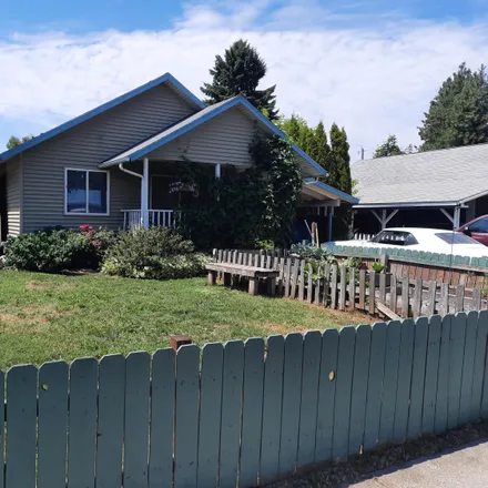 Buy this 3 bed house on 1909 North 9th Street in Coeur d'Alene, ID 83814