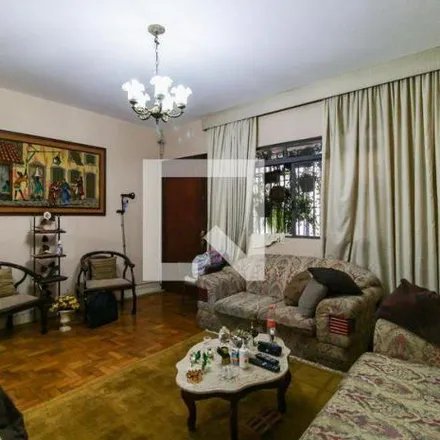 Buy this 4 bed house on Rua das Camélias 450 in Mirandópolis, São Paulo - SP