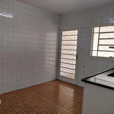 Rent this 3 bed house on Rua Doutor Paulo Valle in Jardim América, Bauru - SP
