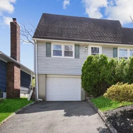 Buy this 4 bed house on 195 Margaret Avenue in Nutley, NJ 07110