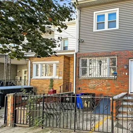 Buy this 5 bed house on Hudson Elementary School in 19th Street, Union City