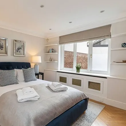 Rent this 6 bed apartment on London in SW1X 0HA, United Kingdom