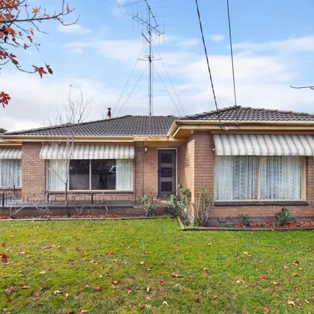Rent this 3 bed apartment on Ercil Street in Wendouree VIC 3355, Australia
