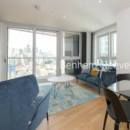 Image 8 - Wandsworth Road, London, SW8 2FW, United Kingdom - Apartment for rent