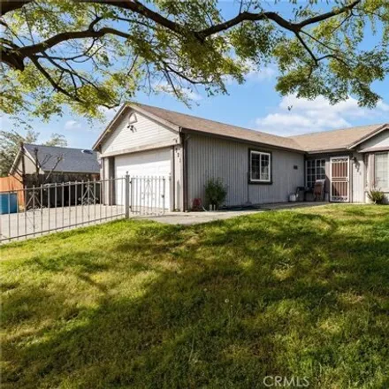 Buy this 3 bed house on 721 F Street in Livingston, CA 95334