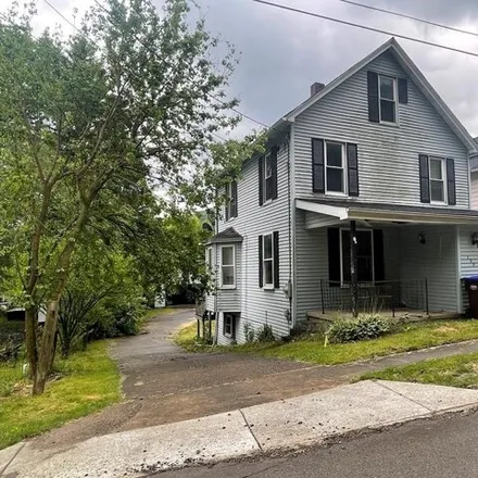 Buy this 3 bed house on 457 Pacific Street in Franklin, PA 16323