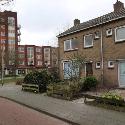 Rent this 4 bed apartment on Archipelweg 1 in 8921 KE Leeuwarden, Netherlands