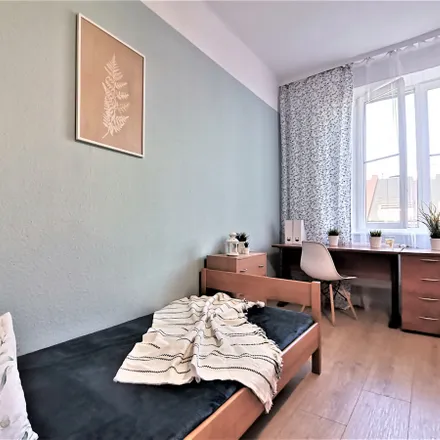 Rent this 7 bed room on Pomorska 8 in 30-039 Krakow, Poland