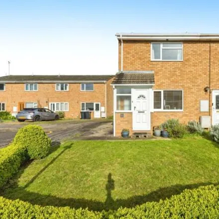 Buy this 2 bed house on Dunstable Close in Flitwick, MK45 1JN