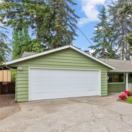Buy this 3 bed house on 10327 Southeast 216th Street in Kent, WA 98031