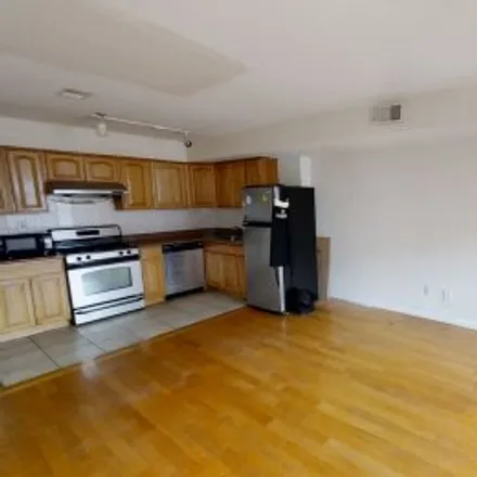 Buy this 3 bed apartment on #c,1116 Buttonwood Street in Center City, Philadelphia