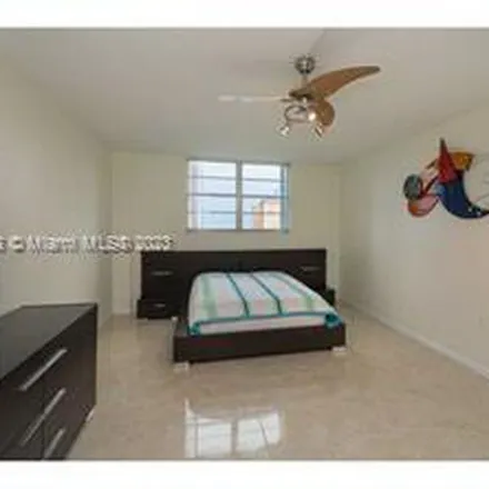 Image 2 - unnamed road, Golden Shores, Sunny Isles Beach, FL 33160, USA - Apartment for rent