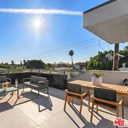Buy this 3 bed condo on 920 North Spaulding Avenue in West Hollywood, CA 90046
