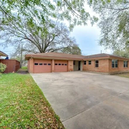 Buy this 3 bed house on 1949 Lafferty Road in Pasadena, TX 77502