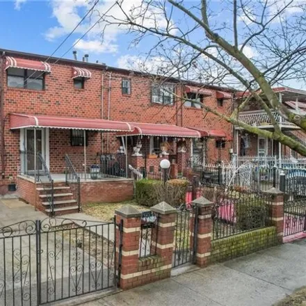 Image 1 - 650 Barbey Street, New York, NY 11207, USA - House for sale