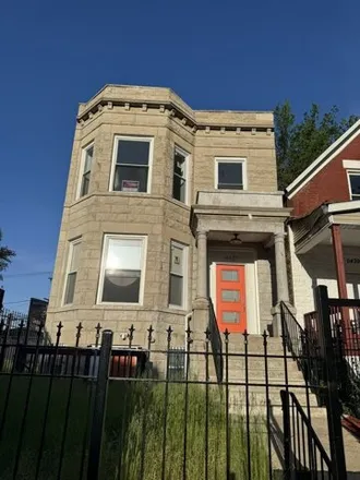 Buy this 7 bed house on 6437 South Marshfield Avenue in Chicago, IL 60636