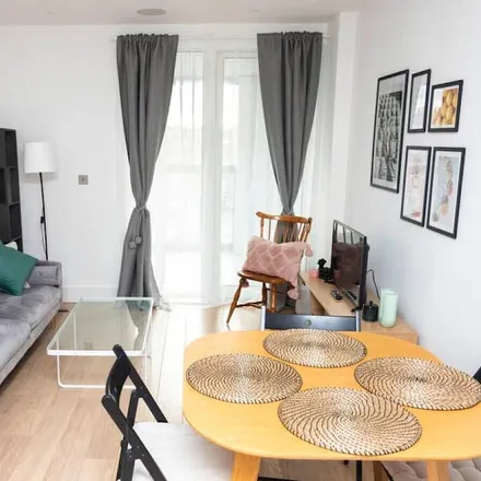 Rent this 1 bed apartment on London in SW9 0FG, United Kingdom