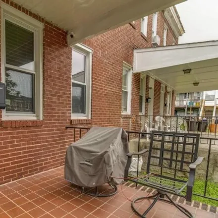 Image 3 - 2744 Baker Street, Baltimore, MD 21216, USA - House for sale