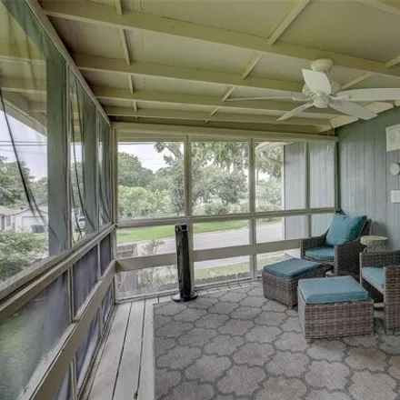 Image 7 - 602 S College St, Georgetown, Texas, 78626 - House for sale