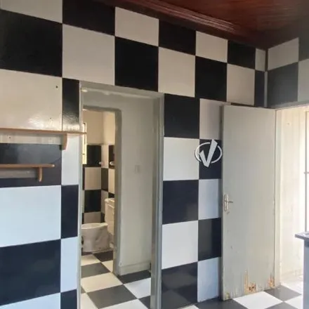 Rent this 2 bed house on Rua Professor Demétrio Boueri in Galega, Pindamonhangaba - SP