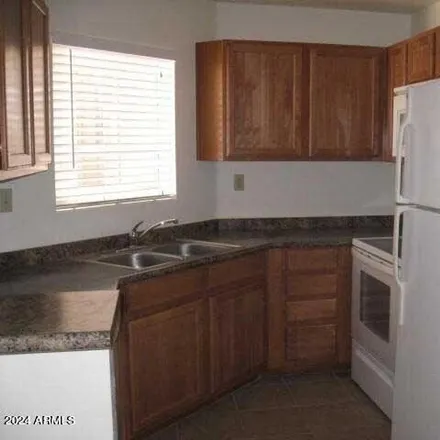 Image 4 - 3845 East Greenway Road, Phoenix, AZ 85032, USA - Apartment for rent