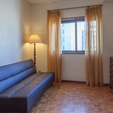 Rent this 1 bed apartment on Rua de Henrique Lopes de Mendonça in 4150-485 Porto, Portugal