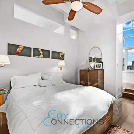 Image 5 - The Belmont, 320 East 46th Street, New York, NY 10017, USA - Condo for sale