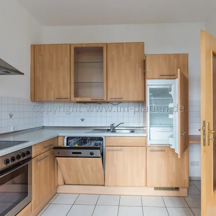 Rent this 2 bed apartment on Schenkendorfstraße 13 in 08525 Plauen, Germany