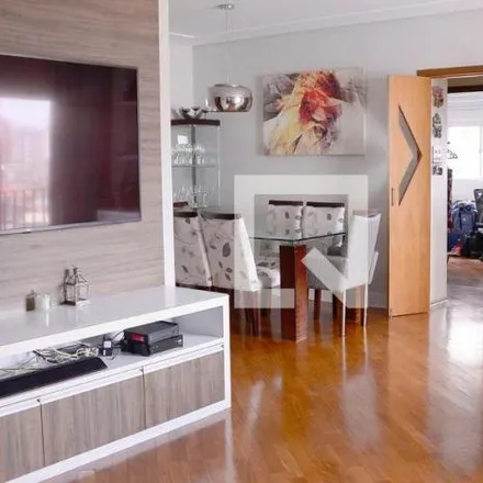 Rent this 3 bed apartment on Rua André Mendes in Jardim da Saúde, São Paulo - SP