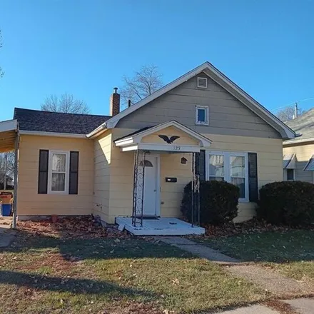 Buy this 3 bed house on 123 South Cooper Avenue in Ottumwa, IA 52501