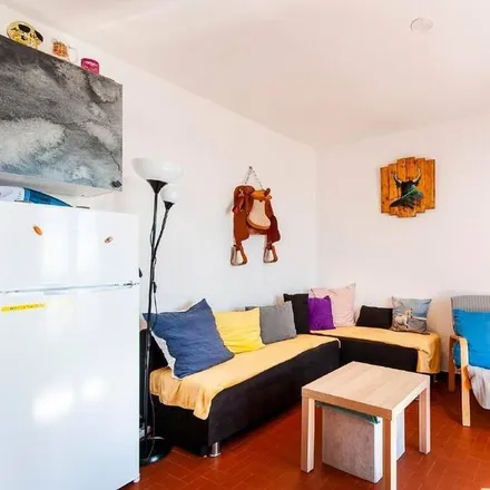 Rent this 2 bed apartment on 13460 Arrondissement d’Arles